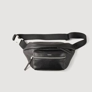 Sandro Belt Bag - Black